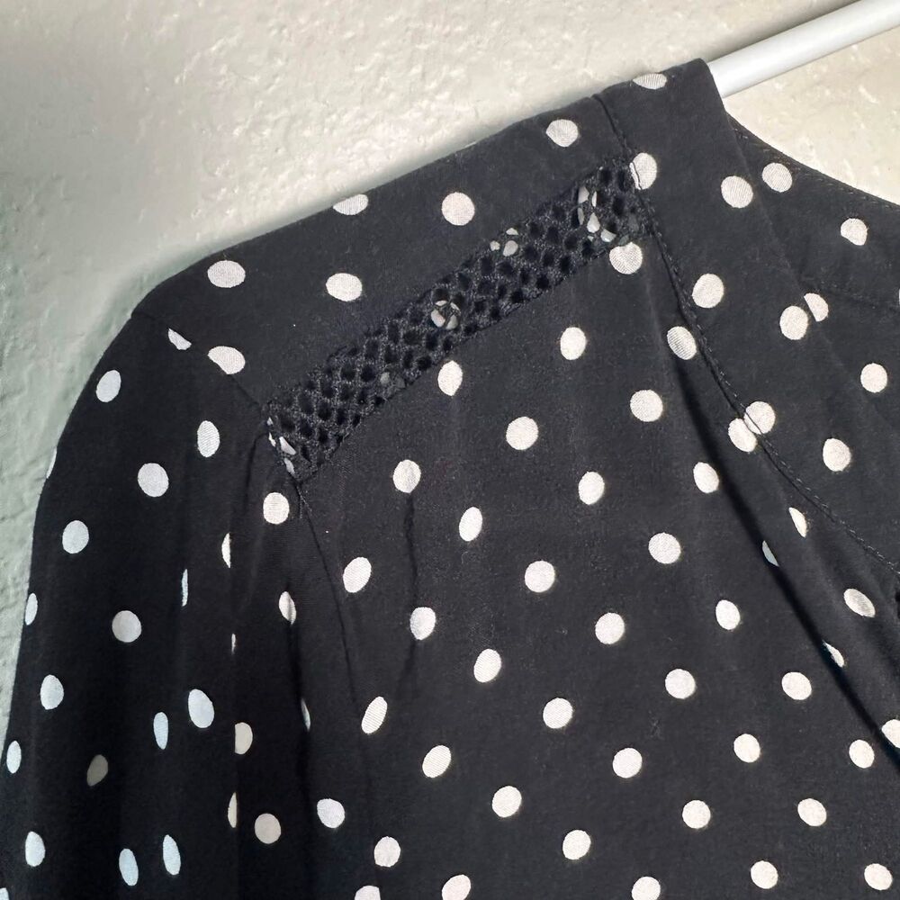 Talbots Polka Dot V-Neck Blouse Medium Black White Crochet Lace Trim 3/4 Sleeve - Picture 4 of 6